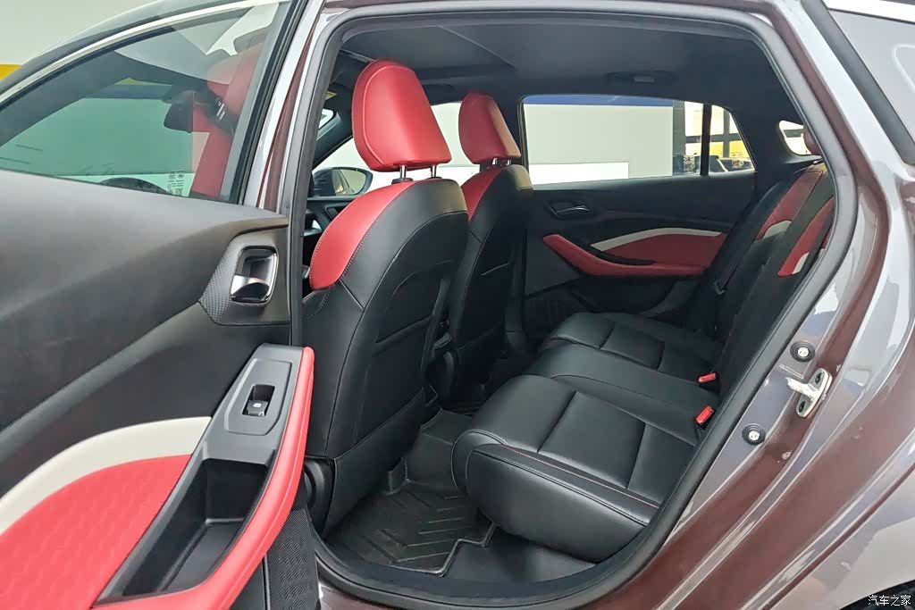 MG MG5, 2023 11