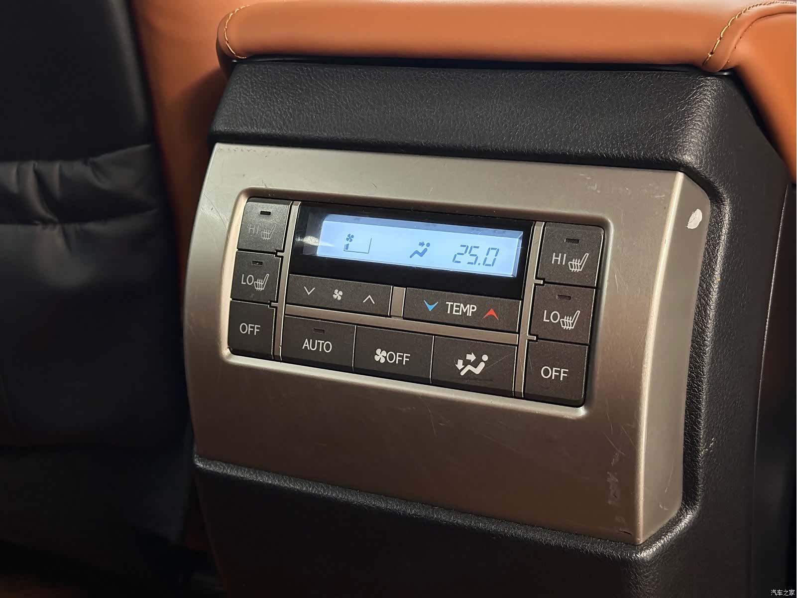 Lexus GX, 2014 16