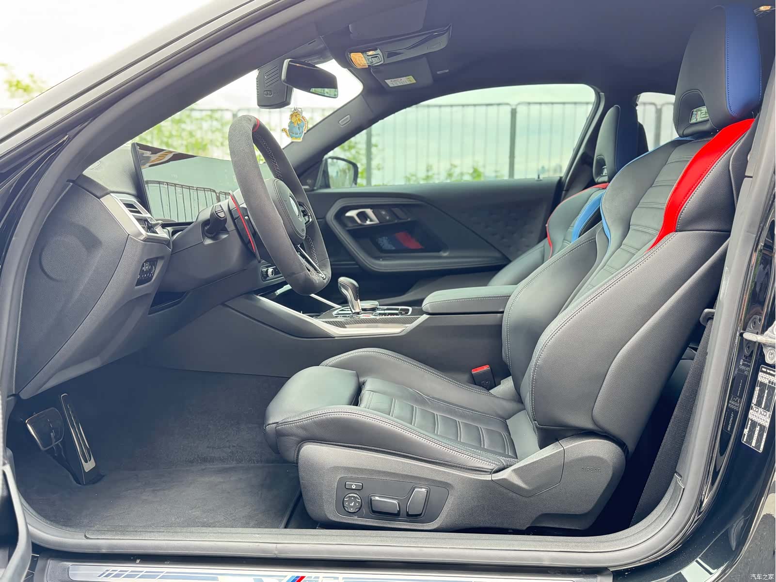 BMW M2, 2025 9