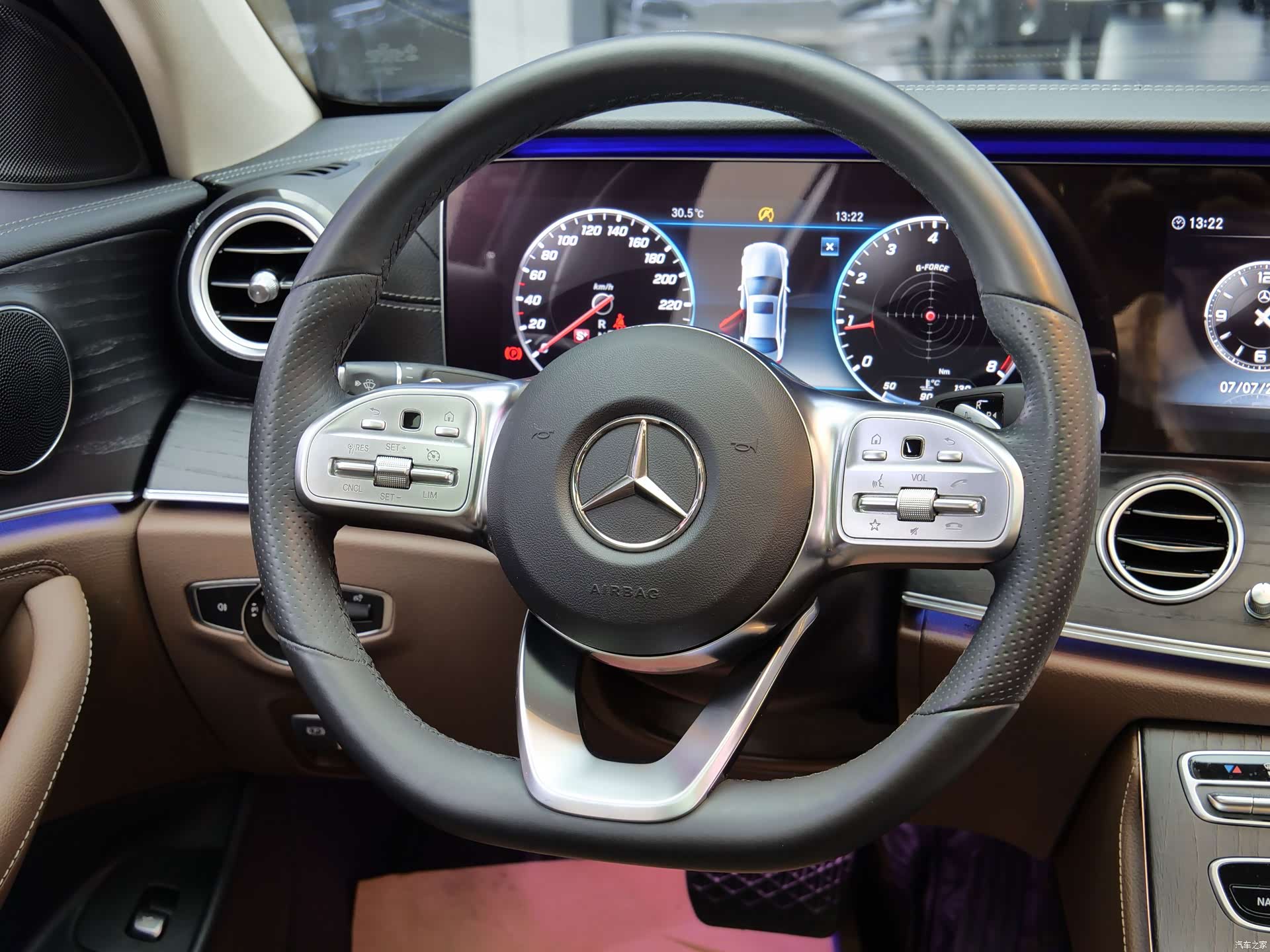 Mercedes-Benz E-Class, 2020 15