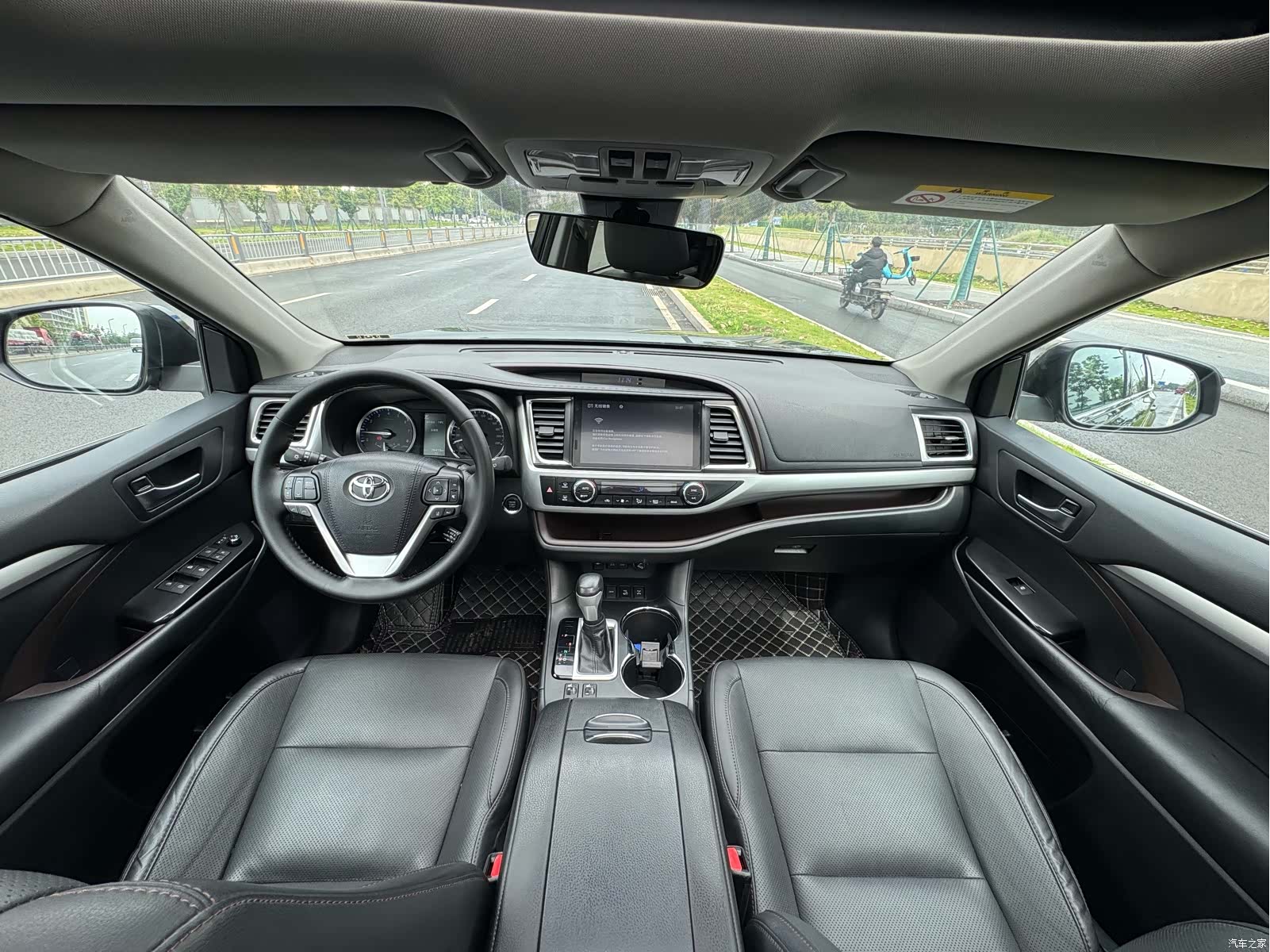Toyota Highlander, 2018 все фото