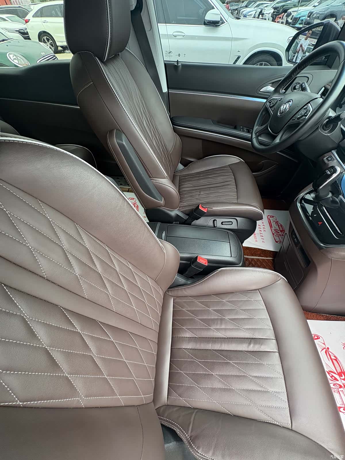 Buick GL8, 2022 8