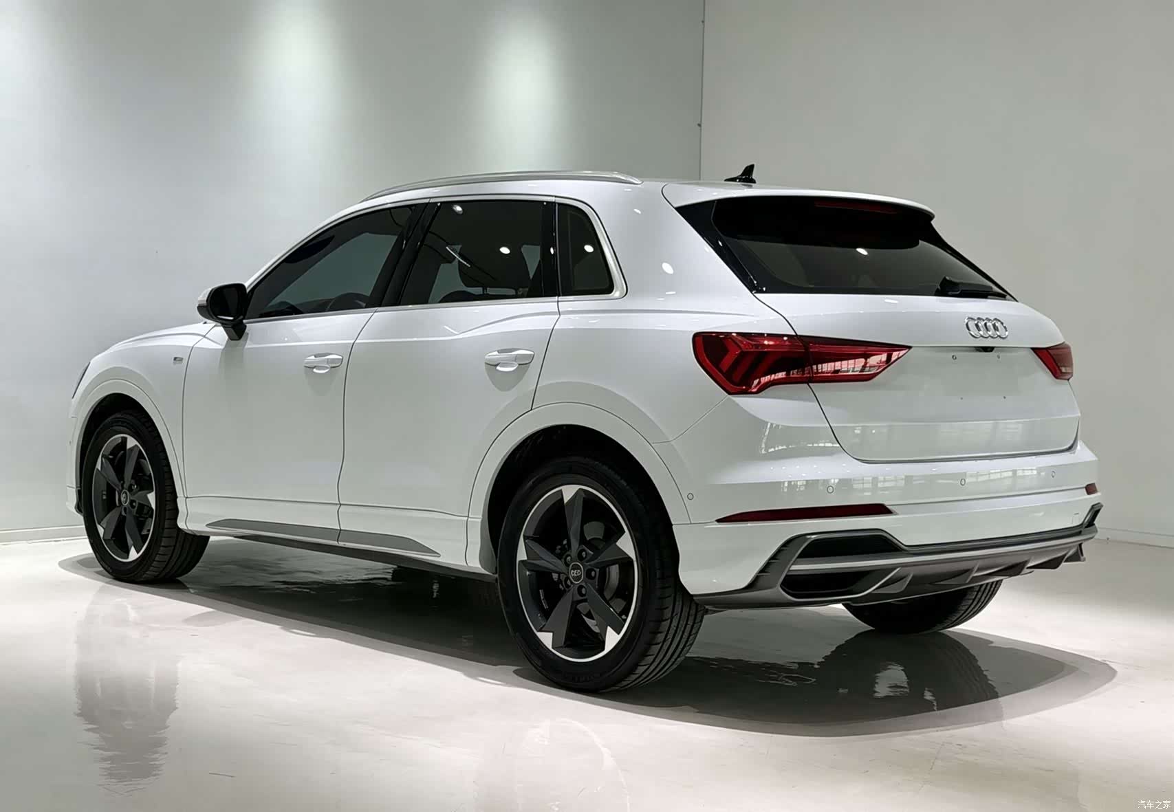 Audi Q3, 2022 6
