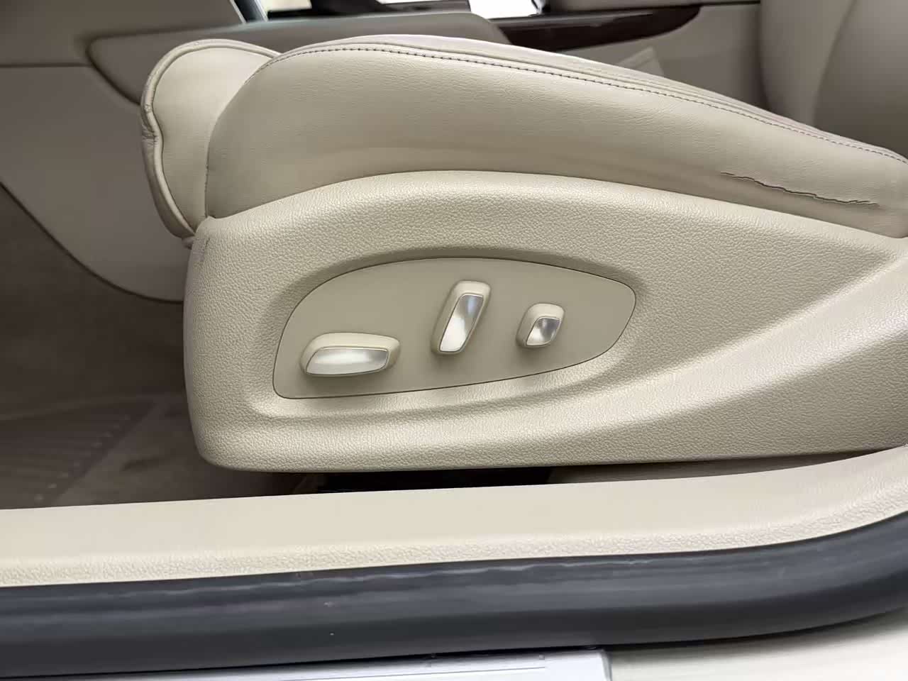 Cadillac XTS, 2016 15