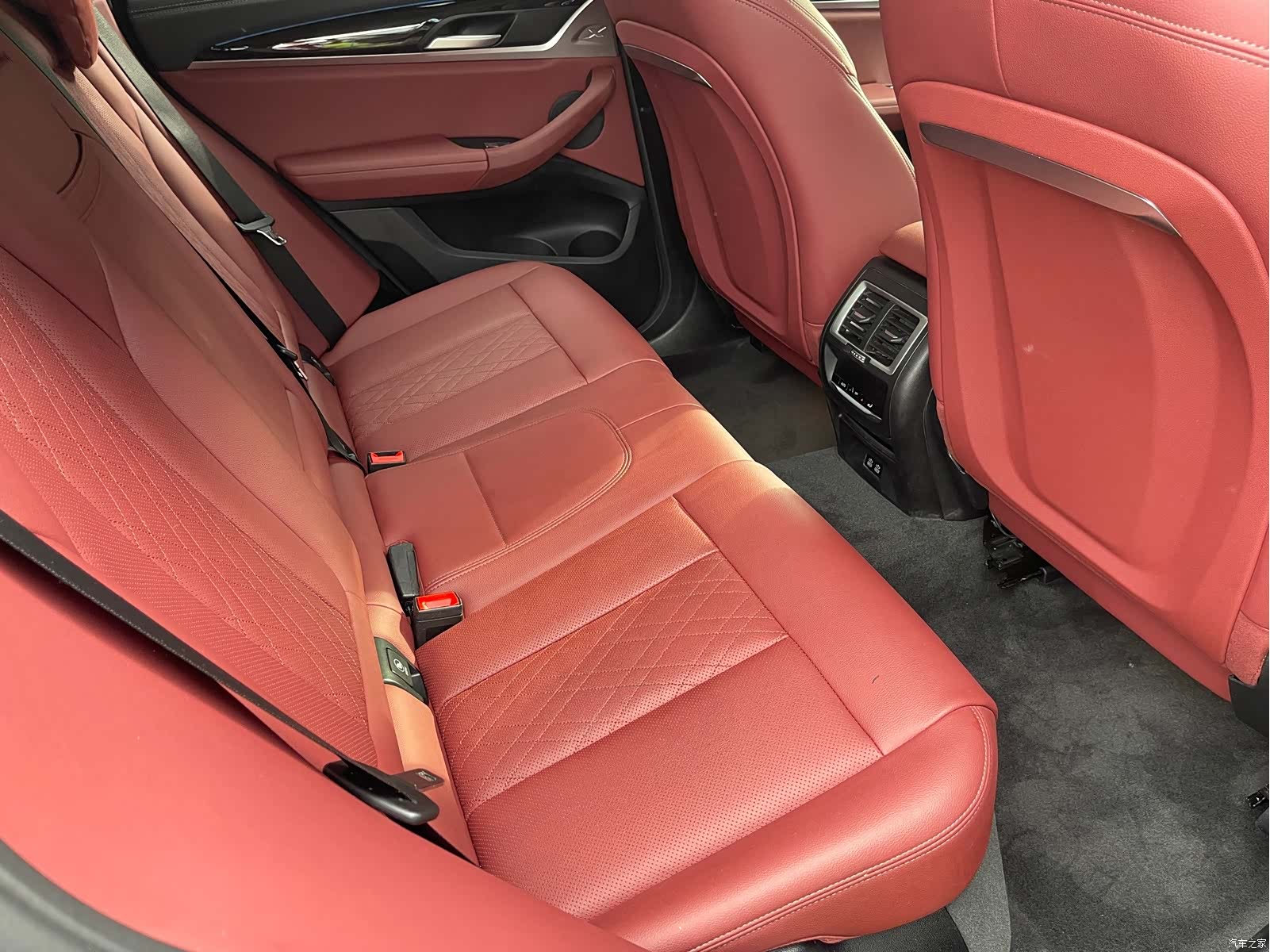 BMW iX3, 2024 12