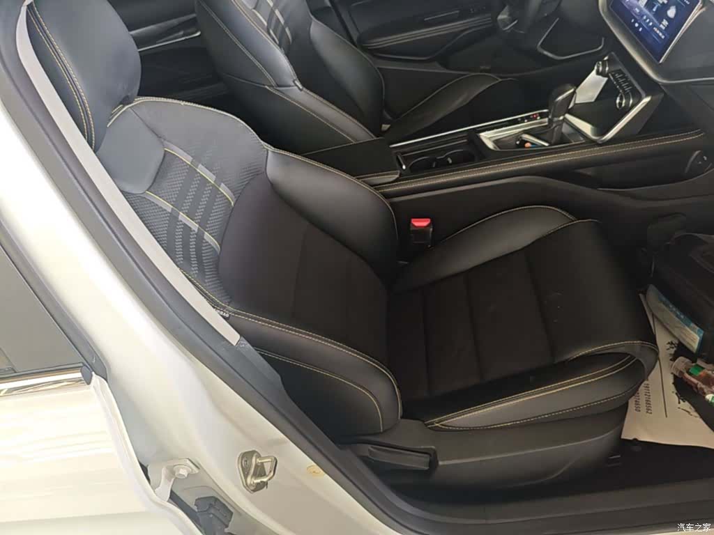 Geely Binray, 2022 25