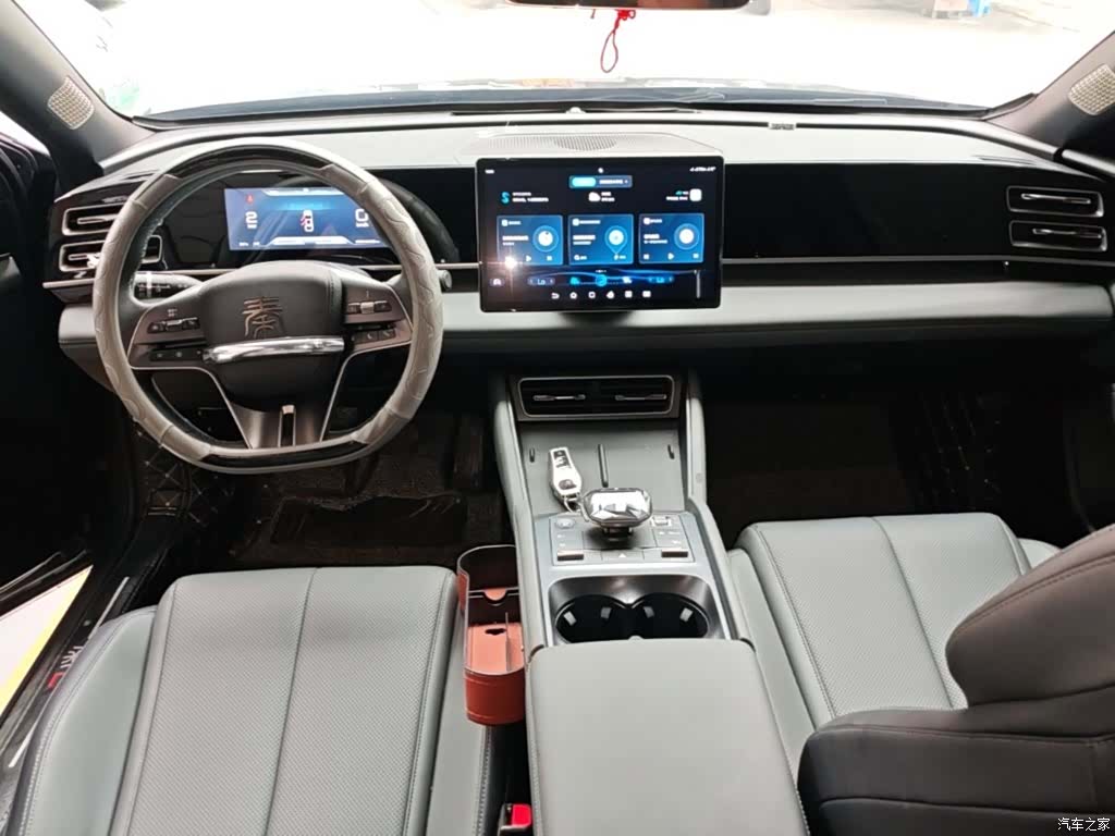 BYD Qin, 2025 10