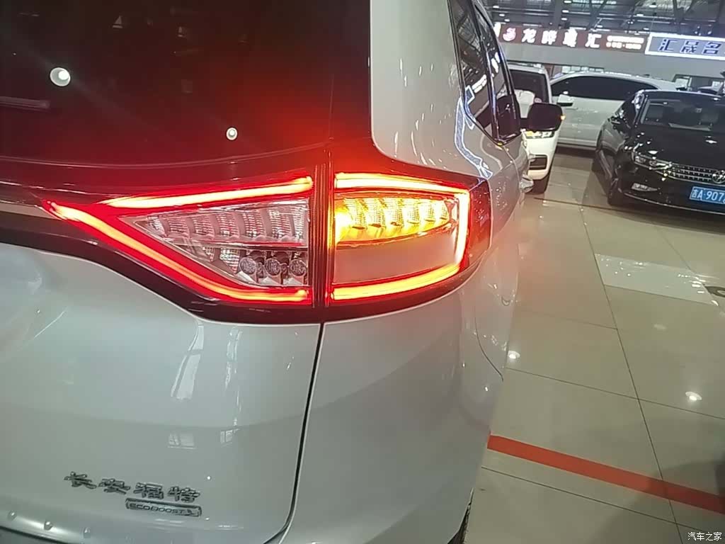 Ford Edge, 2019 19
