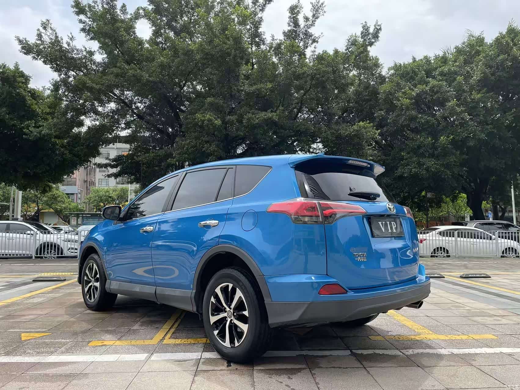 Toyota RAV4, 2017 10