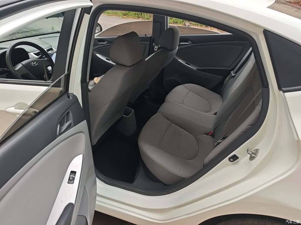 Hyundai GLS, 2016 17
