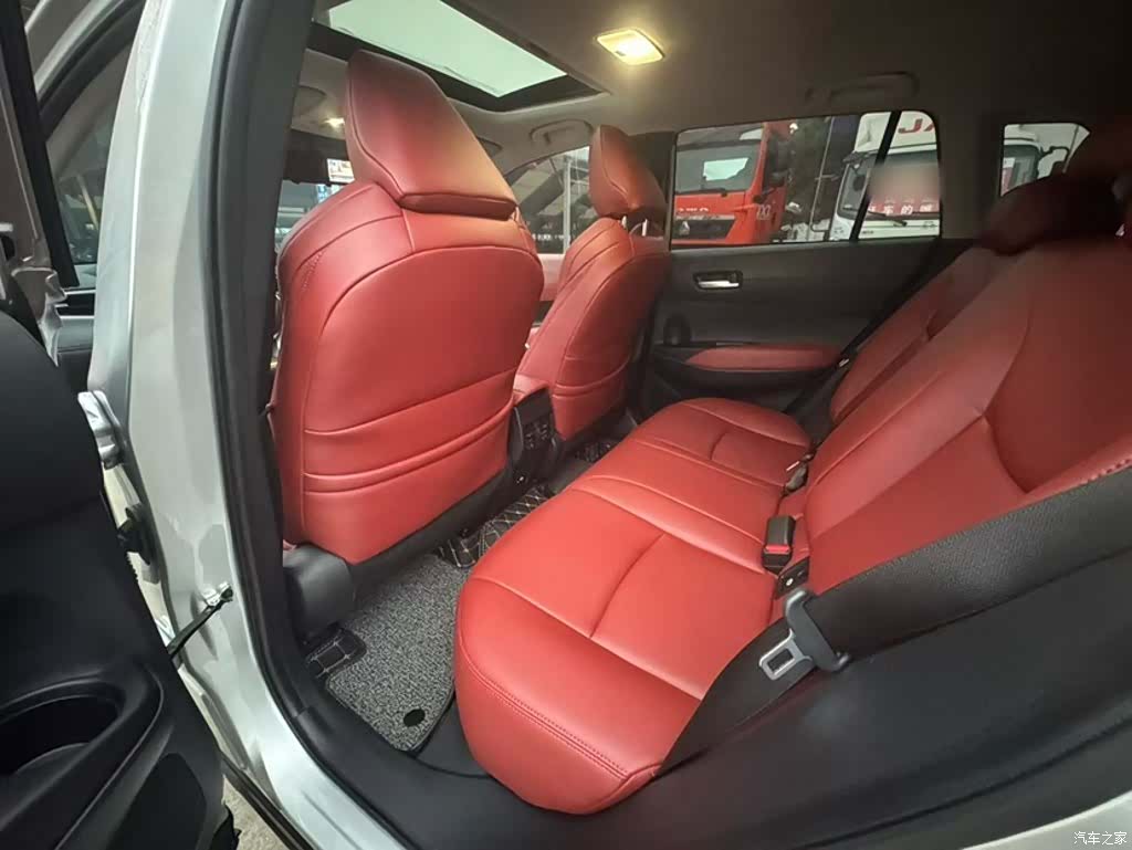 Toyota Frontlander, 2023 21