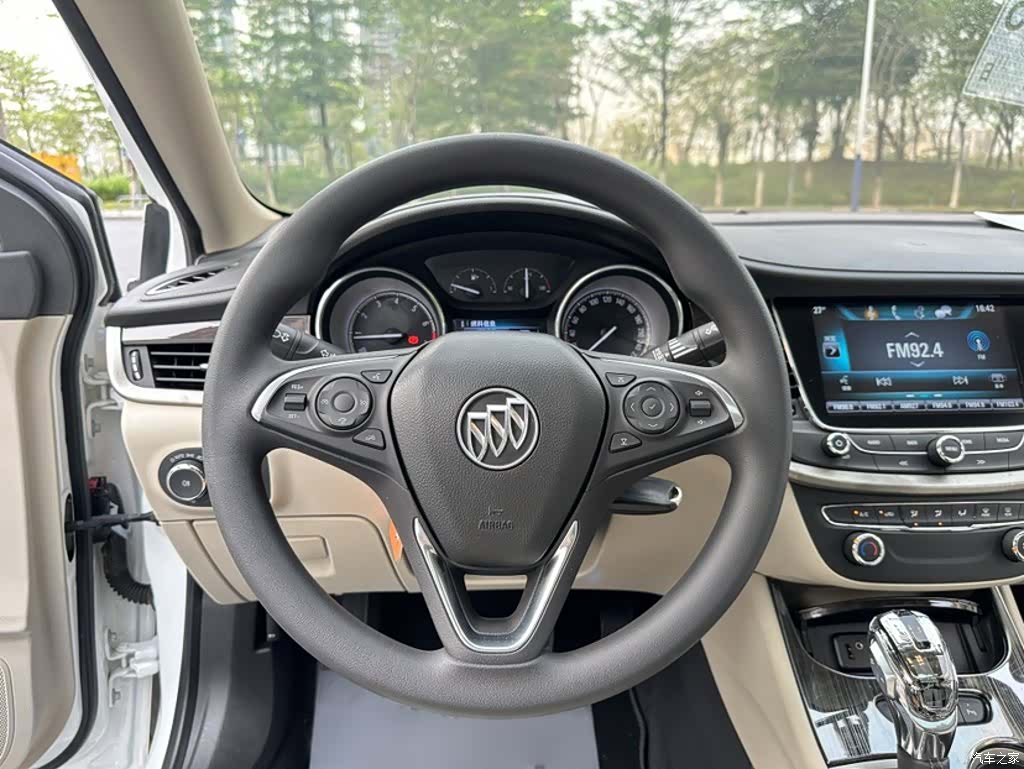 Buick Verano, 2018 3