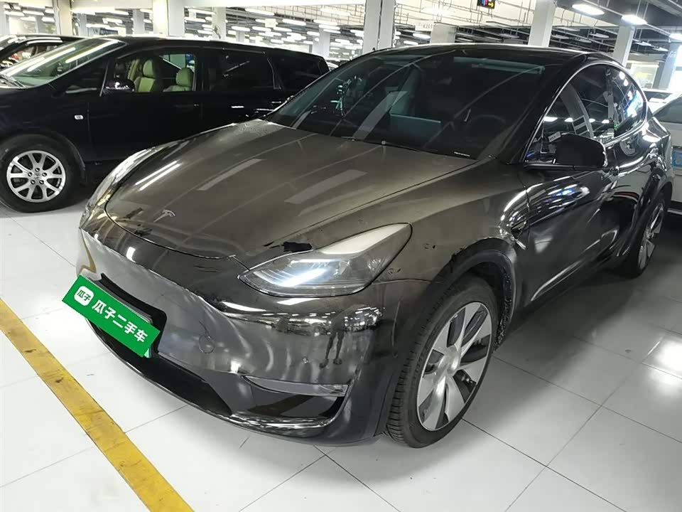 Tesla Model Y Tesla Model Y