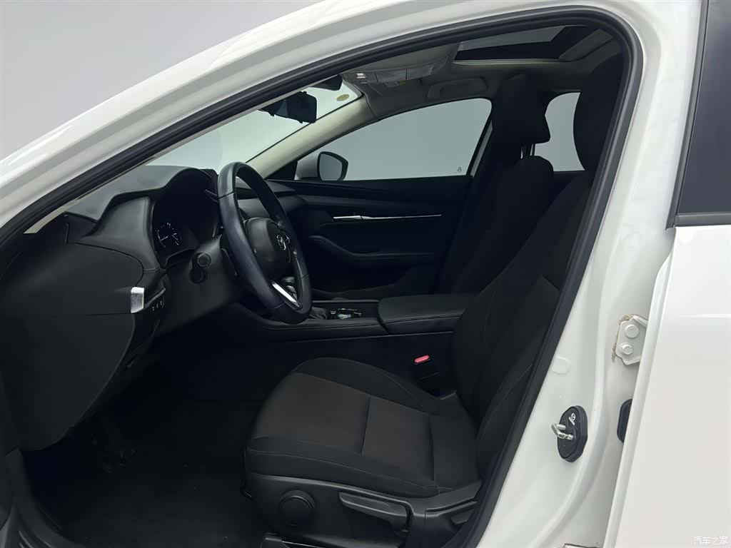 Mazda Mazda3, 2021 7