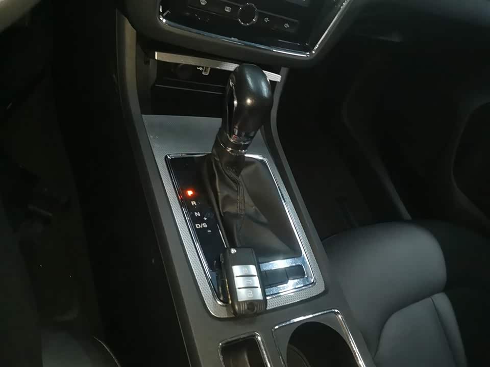 Roewe i6 Roewe i6