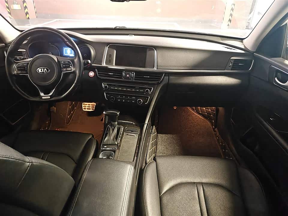 Kia K5 Kia K5