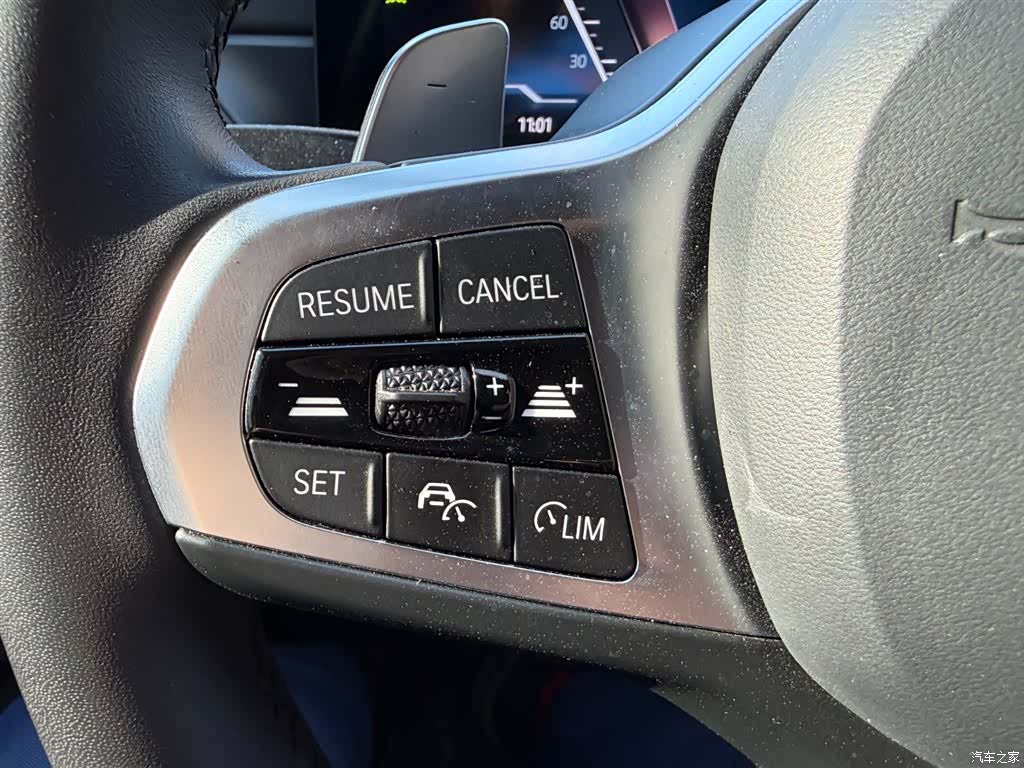 BMW 3 Series, 2025 14