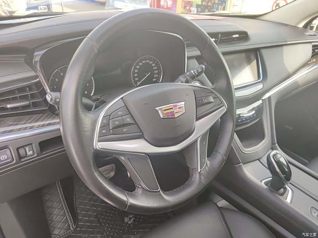 Cadillac XT5, 2017 4