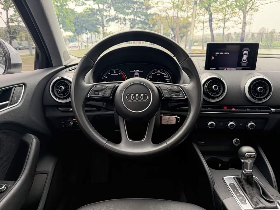 Audi A3 2019, фото 19