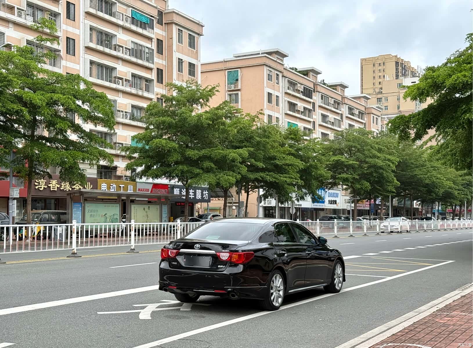 Toyota 2.5V, 2012 12