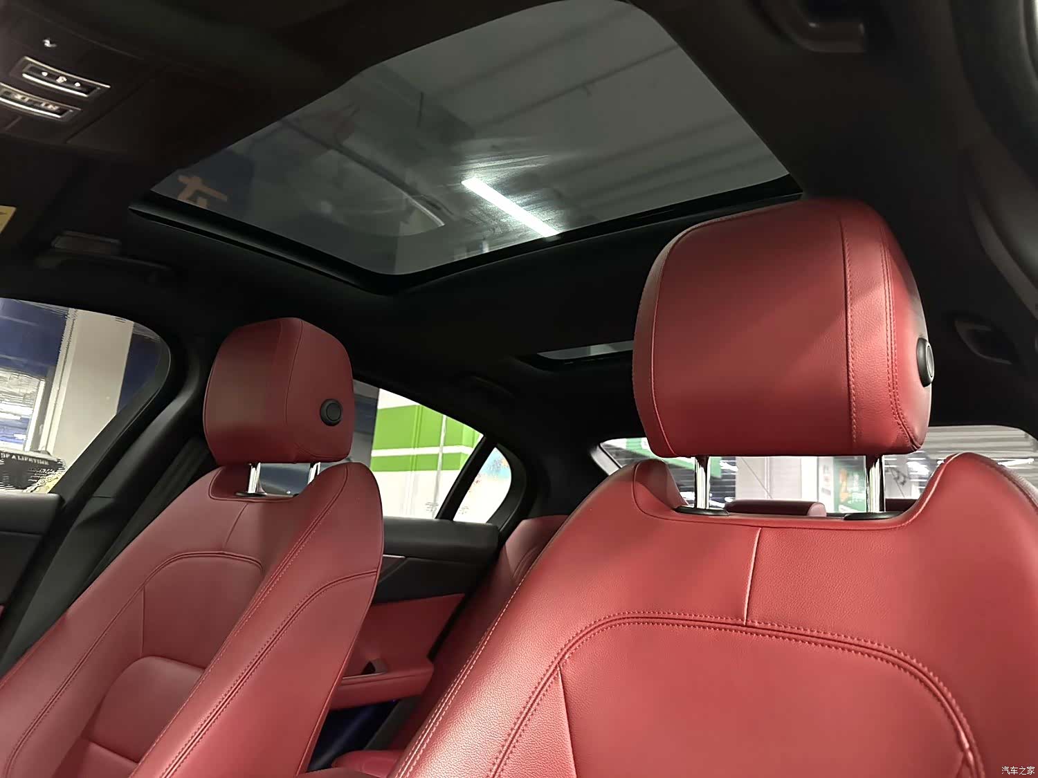 Land Rover XEL, 2022 6