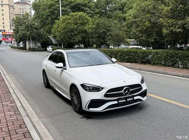 Mercedes-Benz C-Class, 2023 3