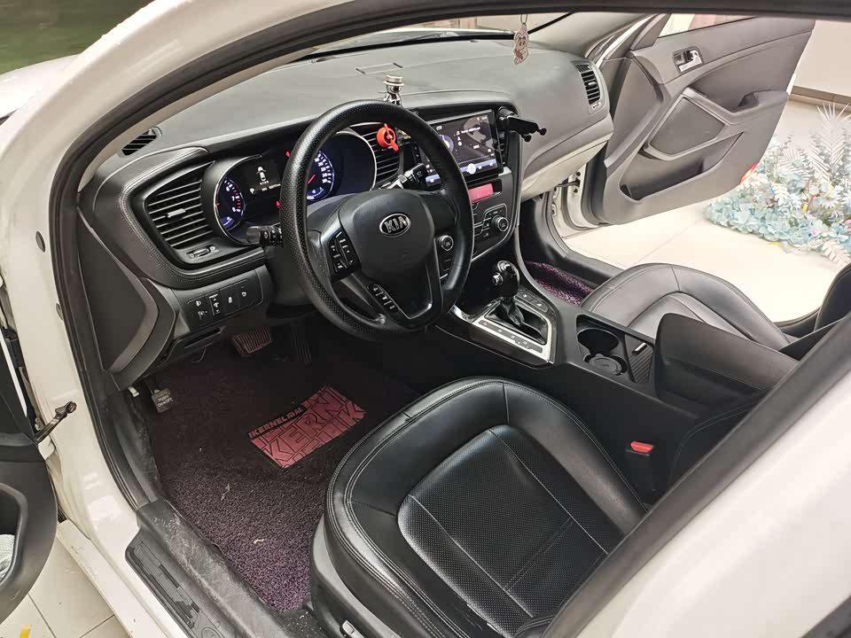 Kia K5 Kia K5