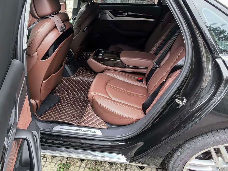 Audi A8 2017, фото 7