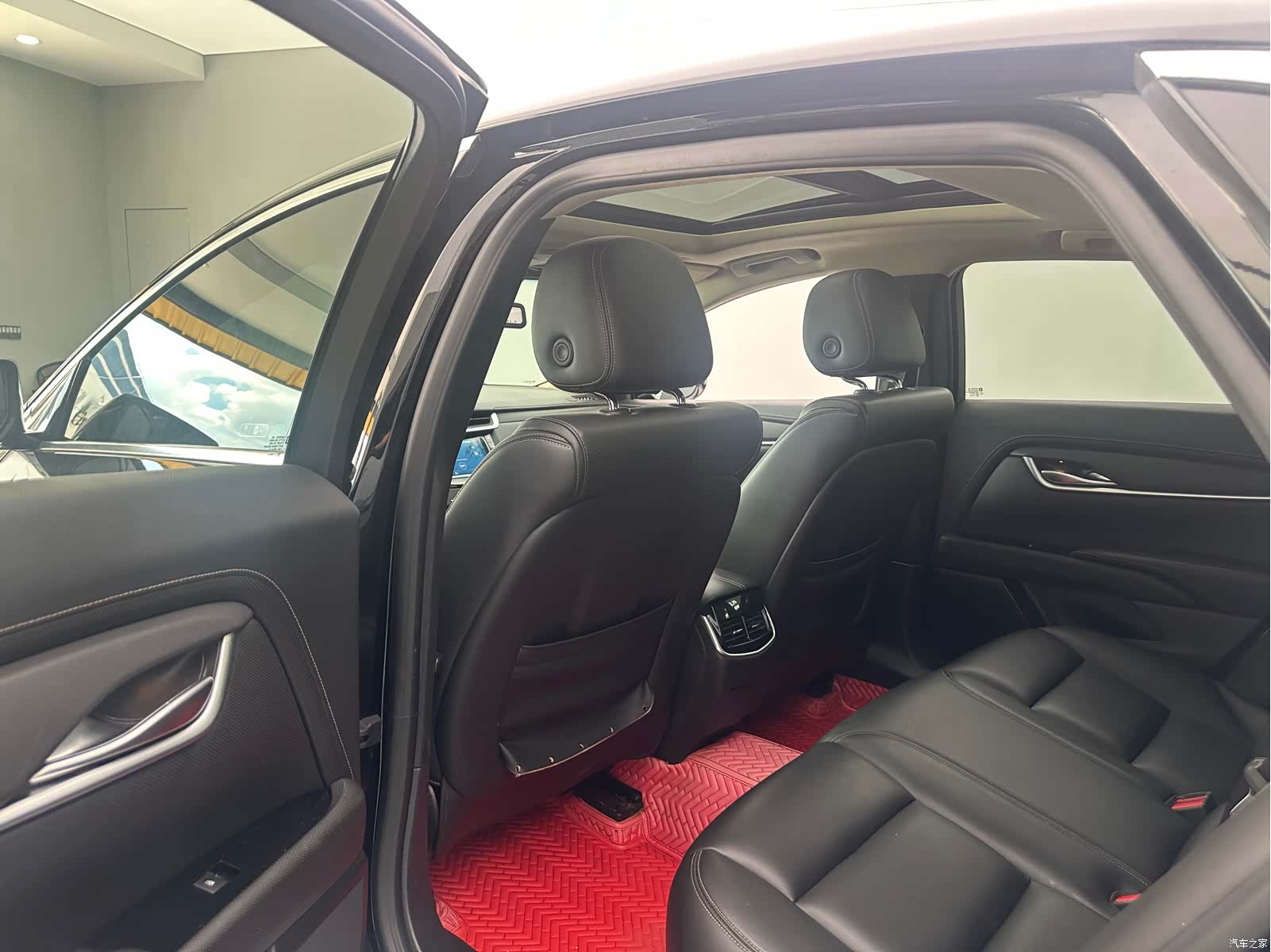 Cadillac XTS, 2019 19