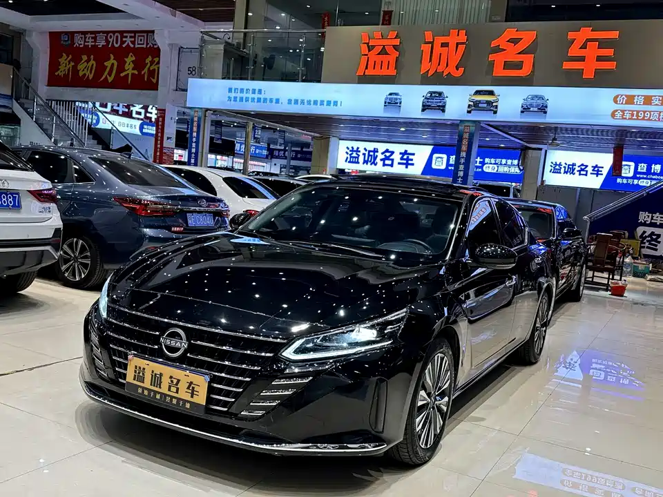 Nissan Teana