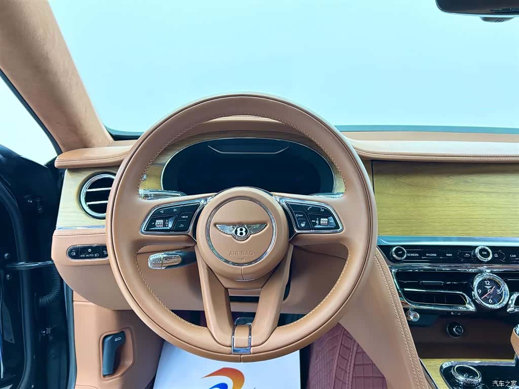 Bentley Flying Spur, 2024 6