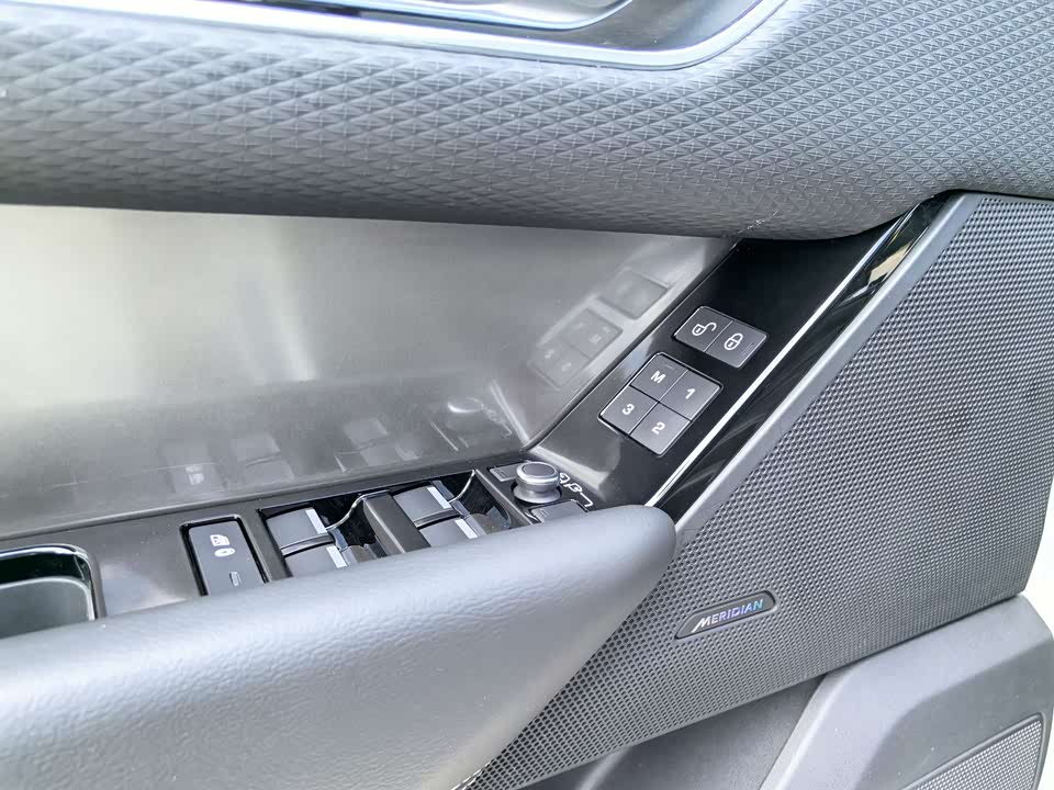 Land Rover Range Rover Star Pulse Land Rover Range Rover Star Pulse