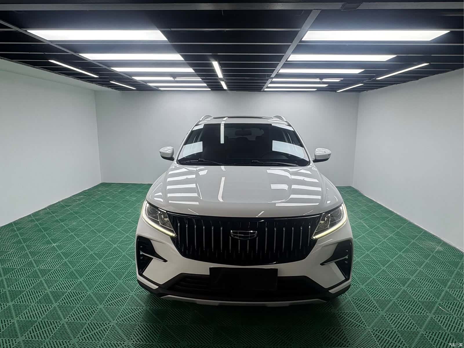 Geely X6, 2022 2
