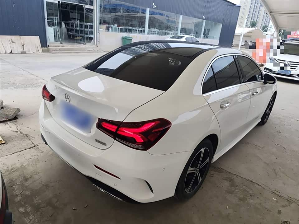 Mercedes-Benz Class A Mercedes-Benz Class A