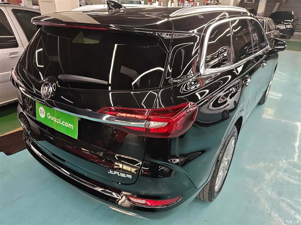 Buick Enclave, 2021 все фото