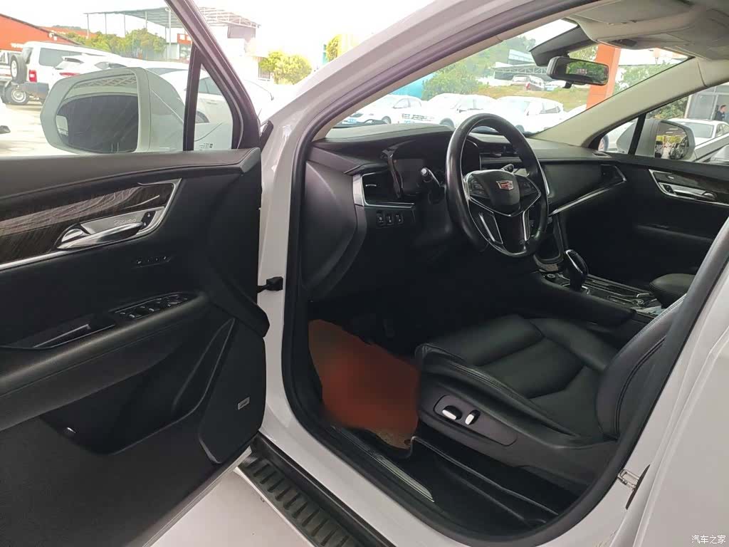 Cadillac XT5, 2019 12