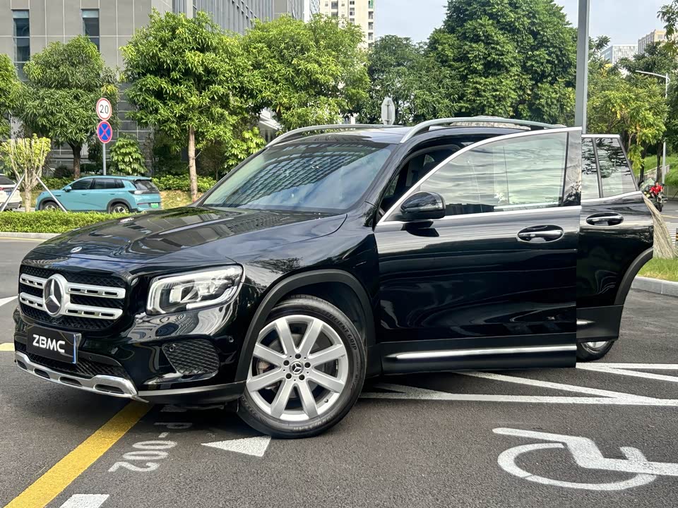 Mercedes-Benz GLB
