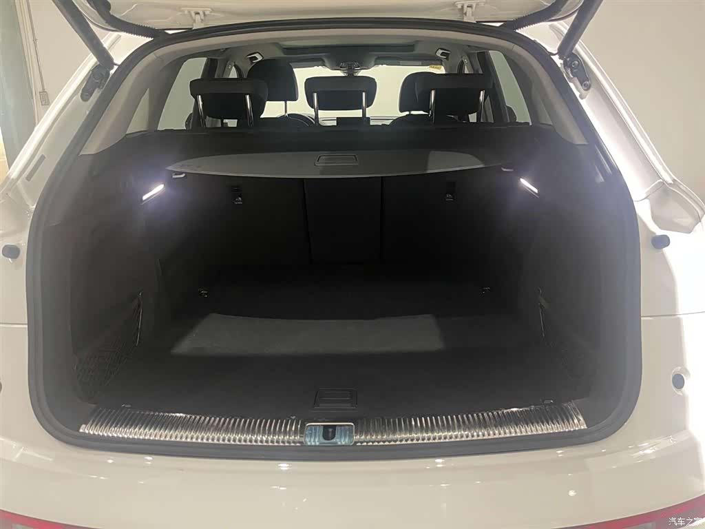 Audi Q5L, 2021 15