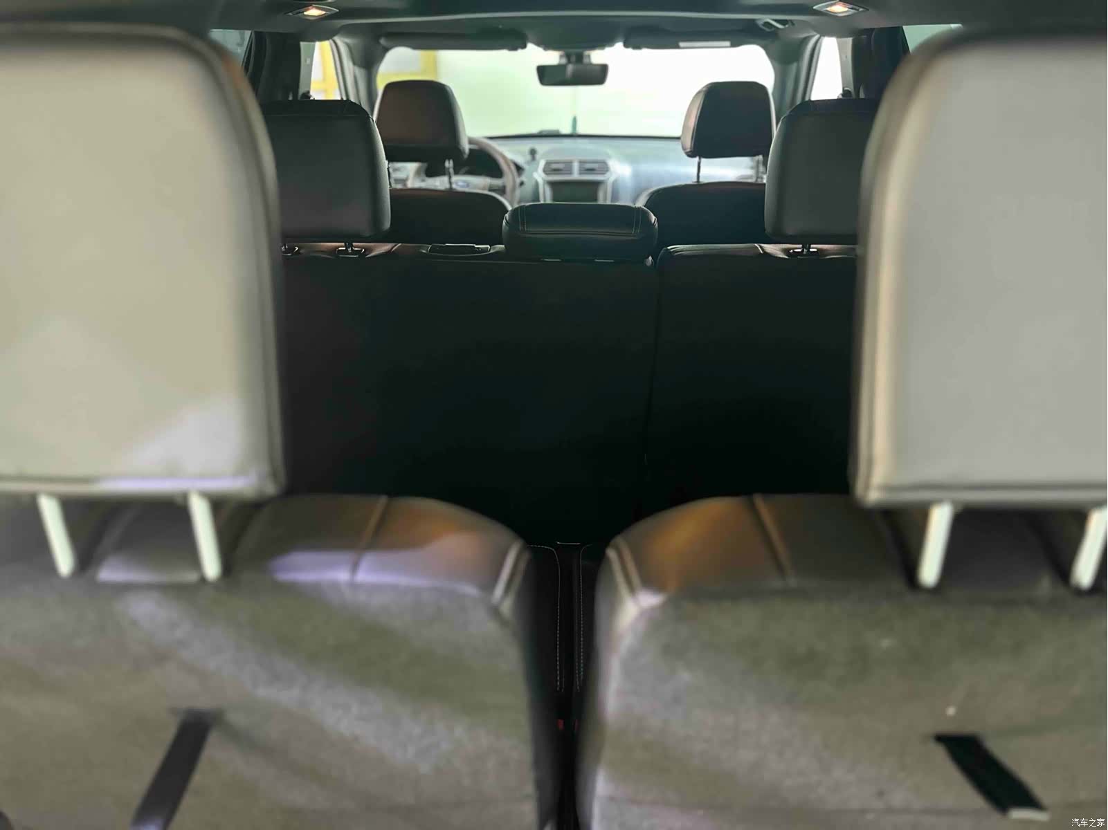 Ford Explorer, 2017 15