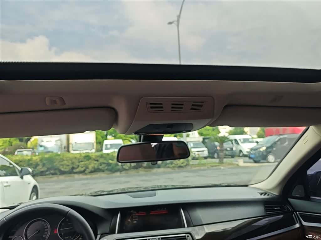 BMW 5 Series, 2015 14