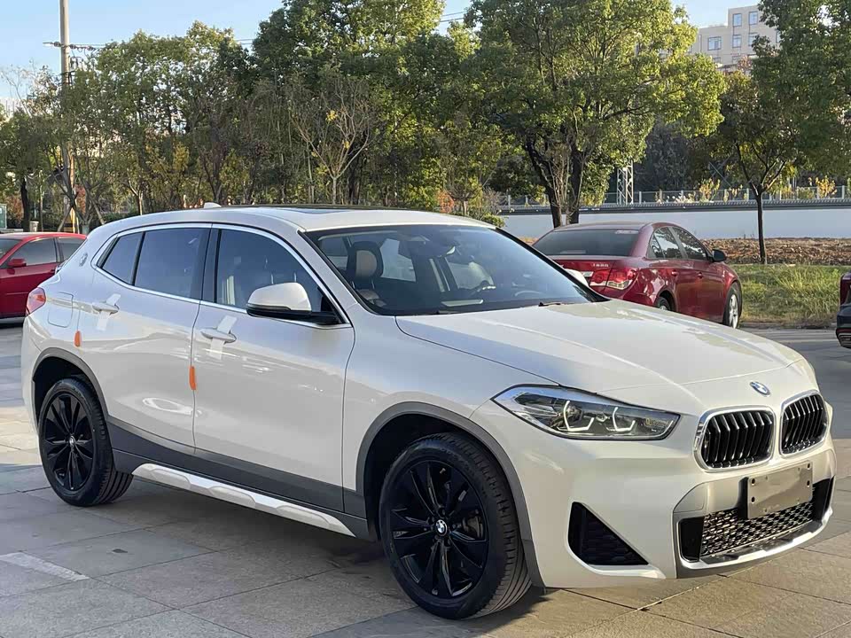 BMW X2
