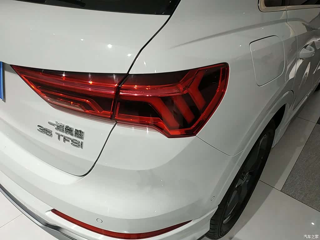 Audi Q3, 2022 22