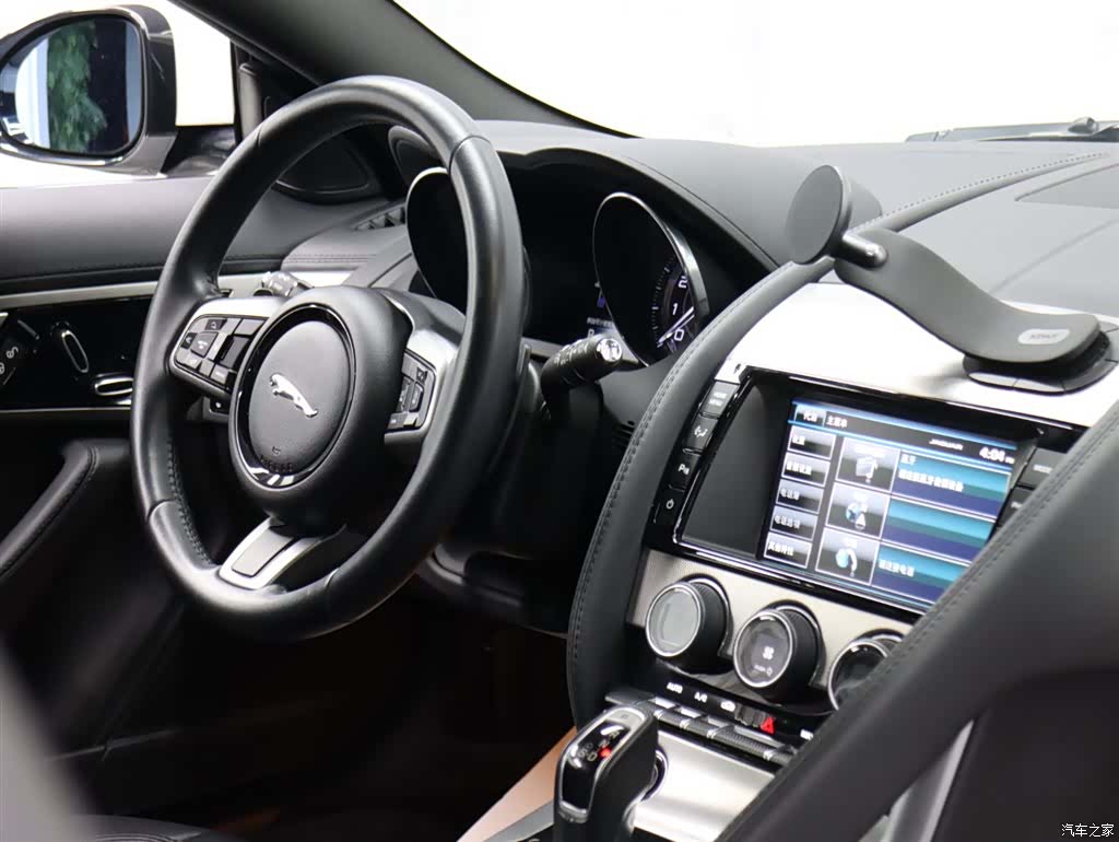 Jaguar F-TYPE, 2015 17