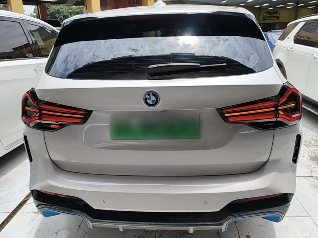 BMW iX3, 2022 6