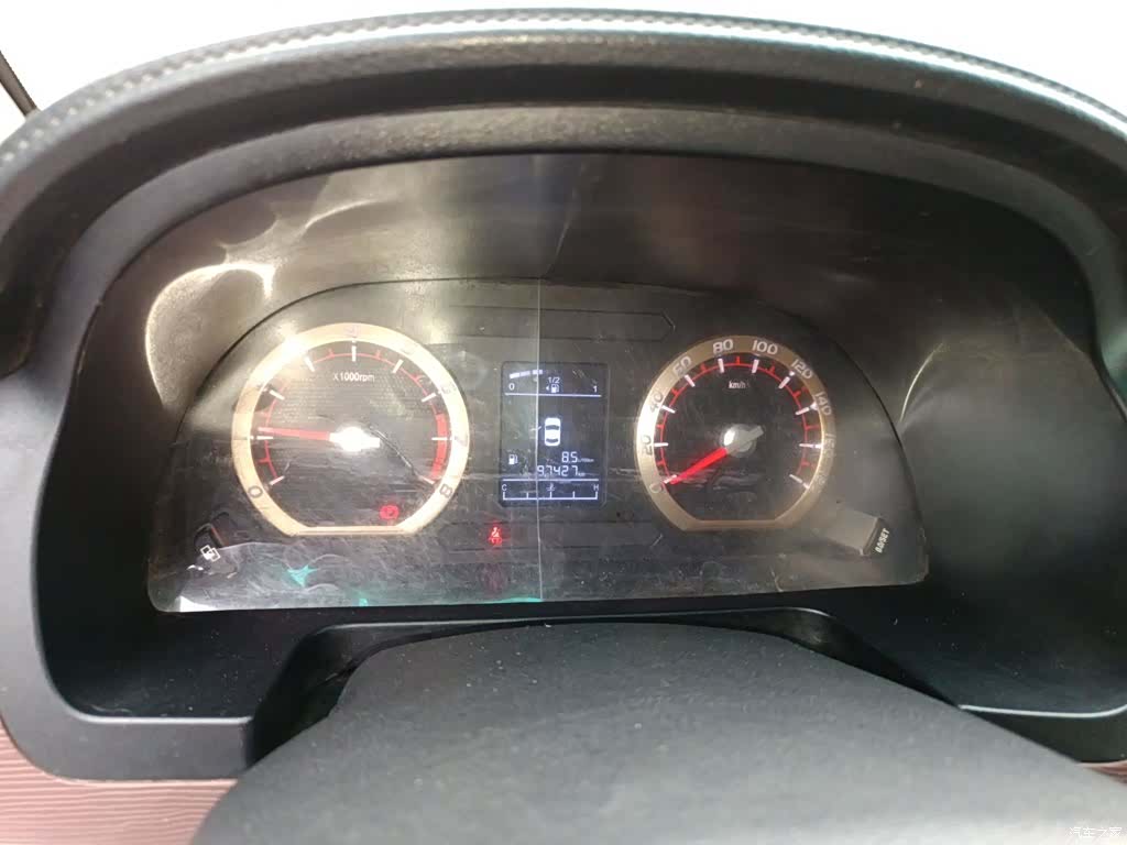 DongFeng M5, 2017 12
