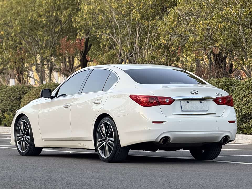 Infiniti Q50