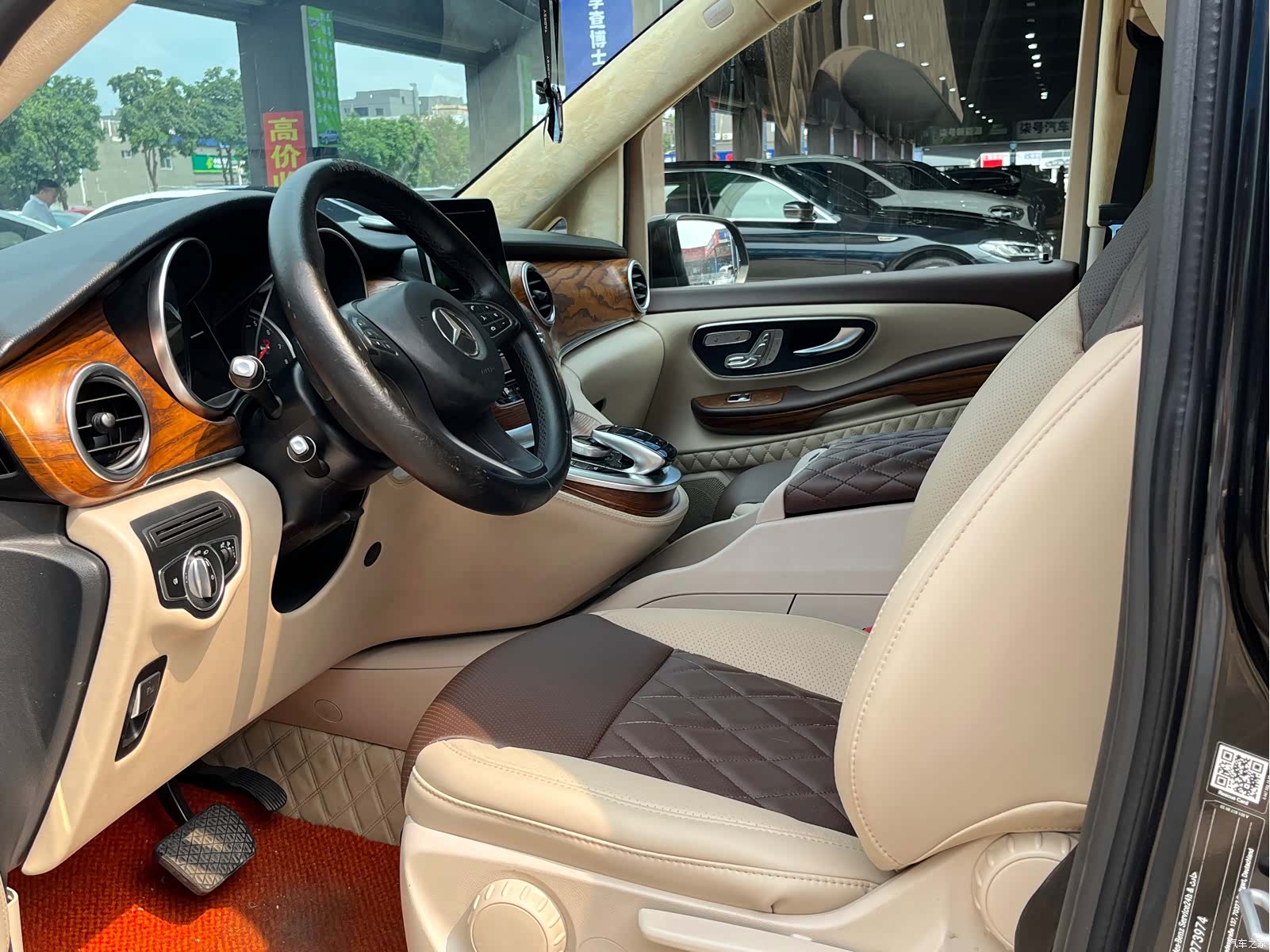 Mercedes-Benz V-Class, 2019 17