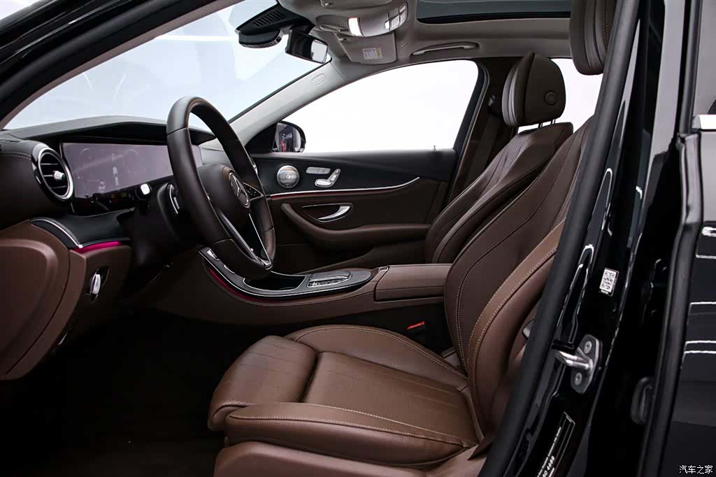 Mercedes-Benz E-Class, 2022 12