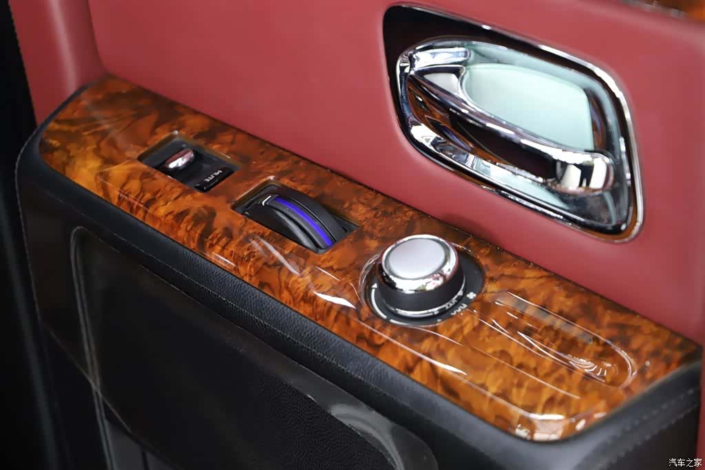 Rolls-Royce Phantom, 2012 22