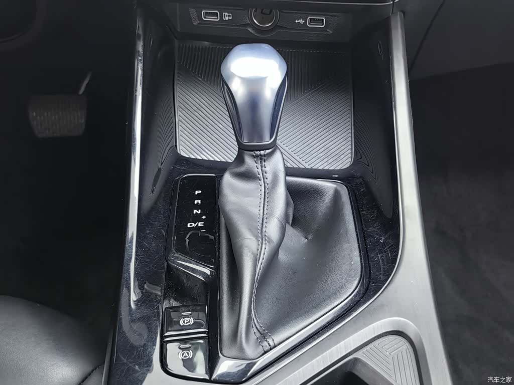 Roewe i5, 2022 13